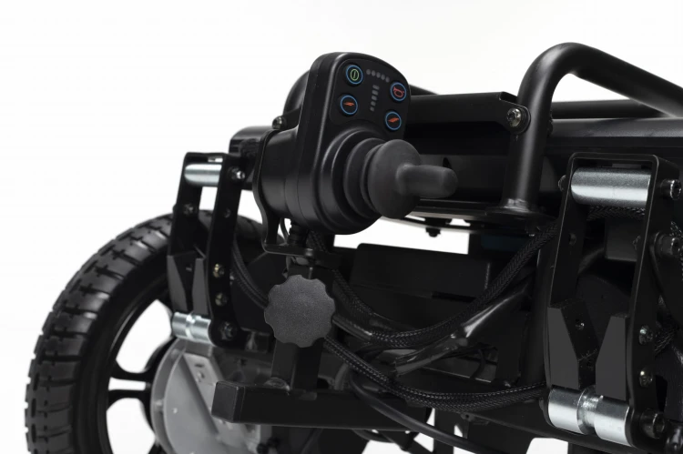 Verso - Detail controller storage.jpg