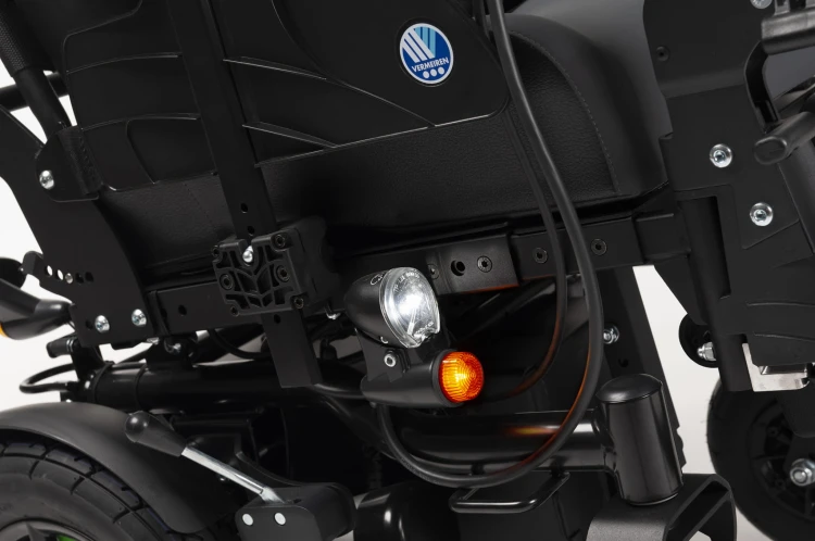 Turios - side view lights.jpg