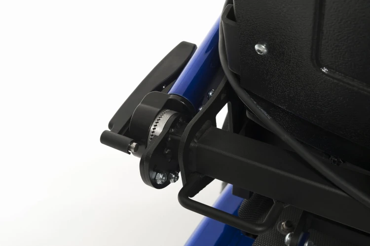 Timix - detail armrest connection (1).jpg