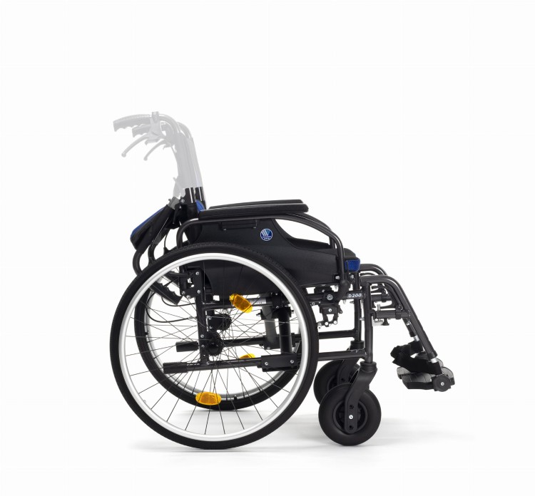 D200 Split C89 - Side view backrest folded 2.jpg