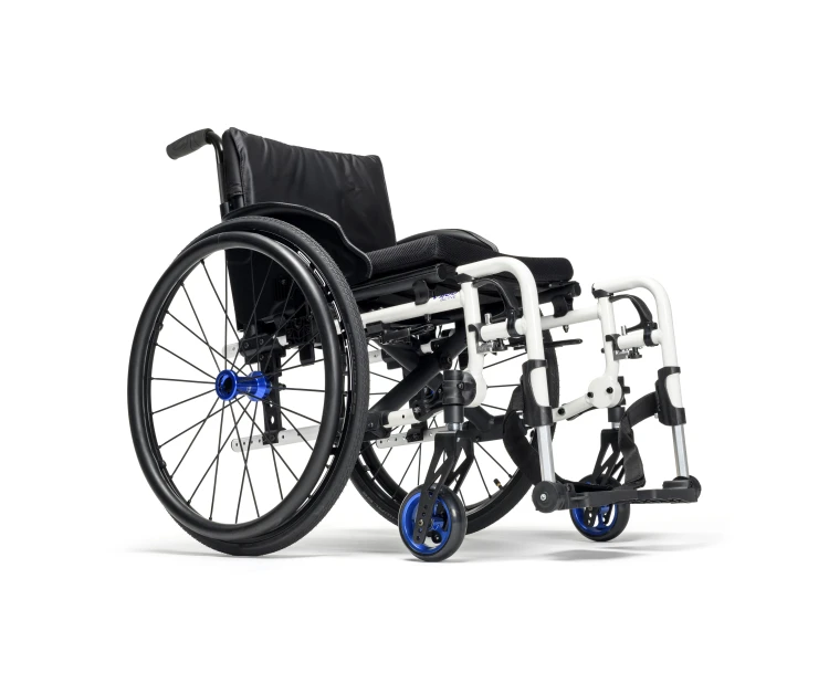 V500 Active B0690 - C76 BE version - 3Q frog view.jpg