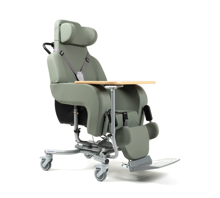 Altitude green - 3Q view - table.jpg
