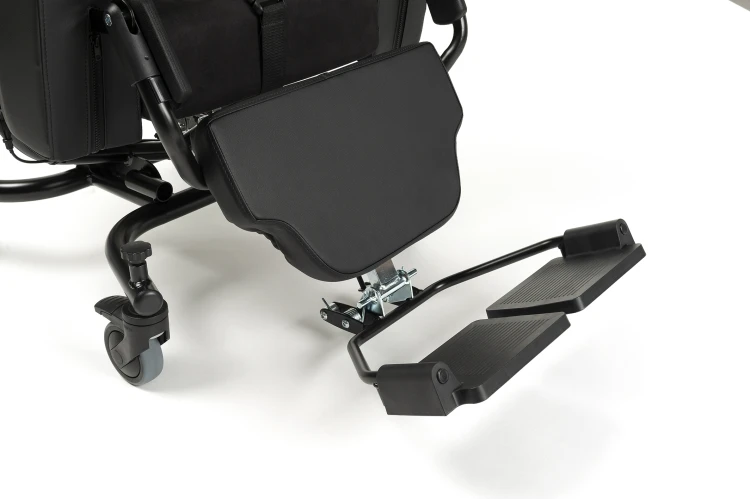 Altitude black - detail B06.jpg